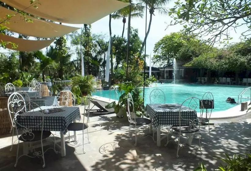 Отель Mesra Business & Resort