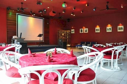 فندق Mesra Business & Resort