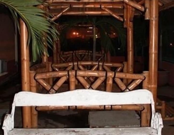 New Siliwangi Hotel & Restaurant