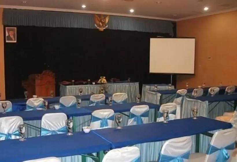 New Siliwangi Hotel & Restaurant