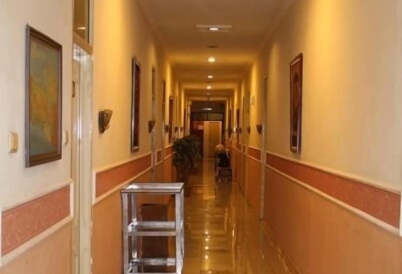 New Siliwangi Hotel & Restaurant