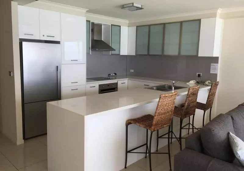 호텔 Ocean Plaza Resort