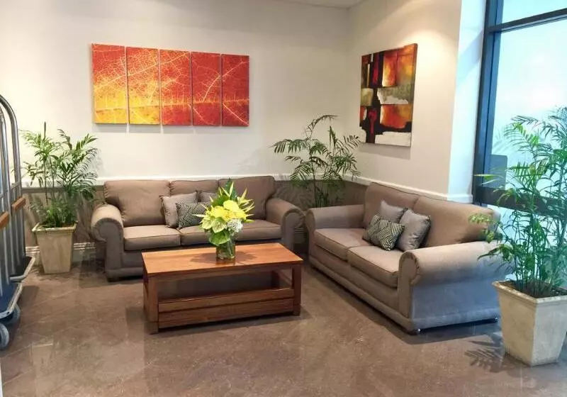 호텔 Ocean Plaza Resort