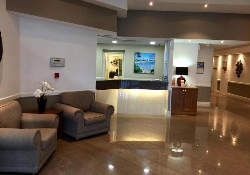 בית מלון כפרי Ocean Plaza Resort