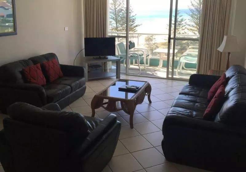 호텔 Ocean Plaza Resort