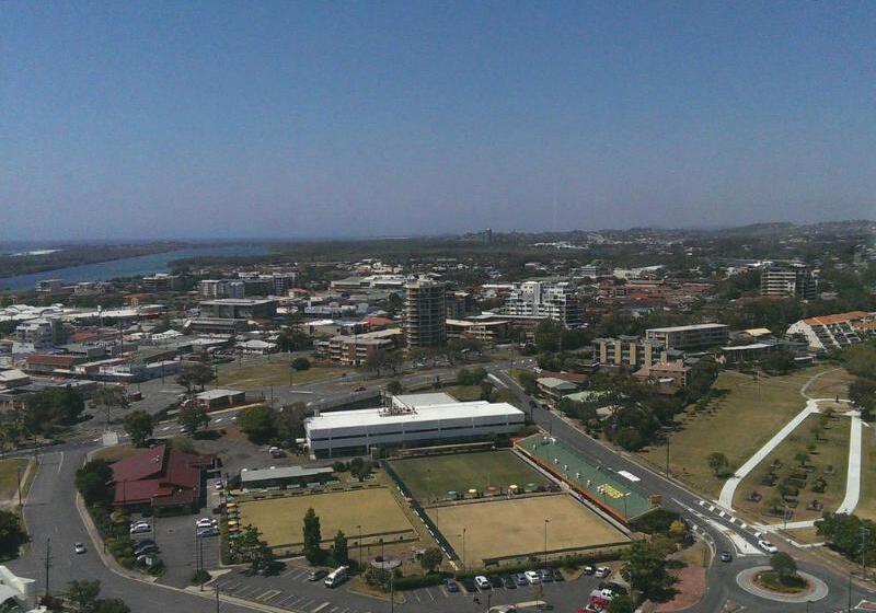 בית מלון כפרי Ocean Plaza Resort