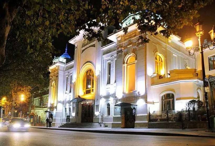 هتل Qeroli Old Town