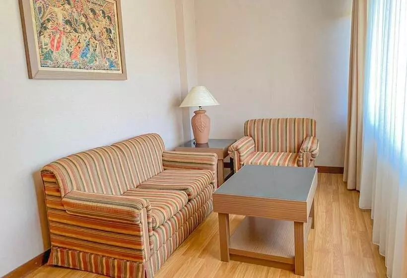 ホテル Riyadi Palace