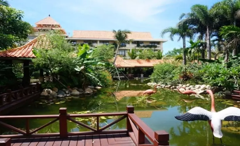 בית מלון כפרי Sanya Haohanpo Gloria Hotspring Resort