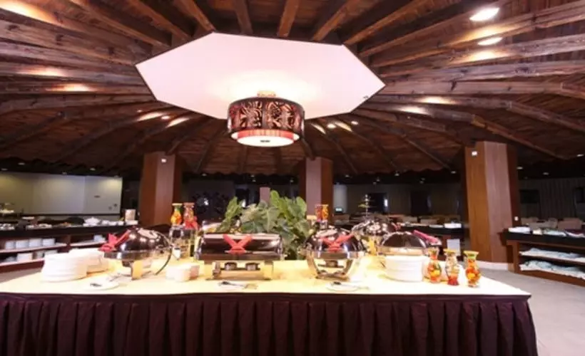 בית מלון כפרי Sanya Haohanpo Gloria Hotspring Resort