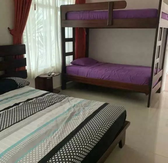 Majatalo Oceanside Suites