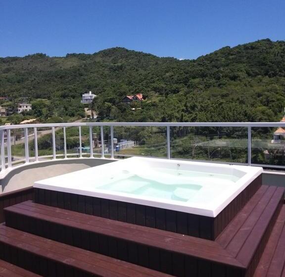 בית מלון כפרי Praia Brava Studios