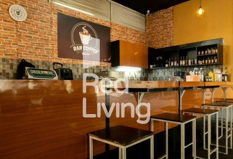 ホテル Redliving Apartemen At Saladdin   Ran