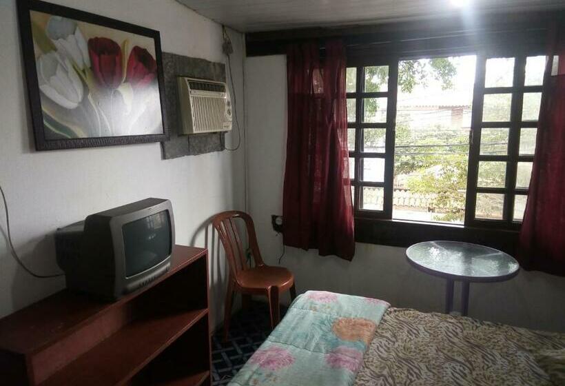 Пансион Pousada Center Lux