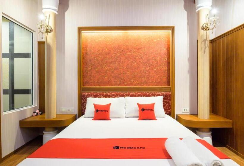 בית מלון כפרי Ruen Rattana Resort