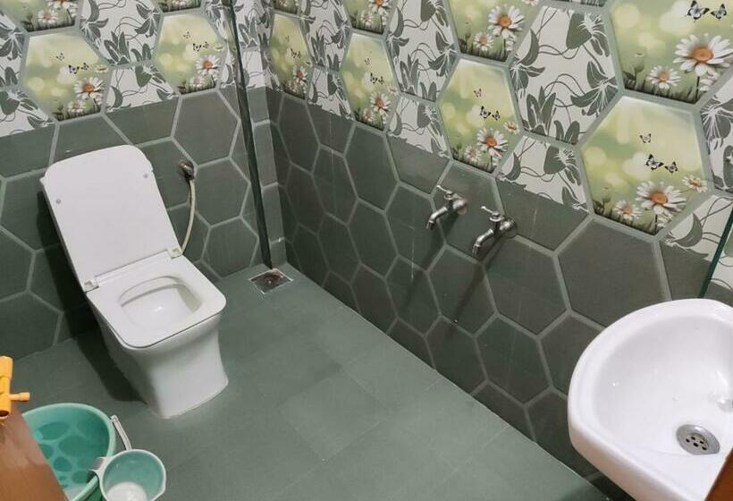 호텔 Sri Sai Farm House