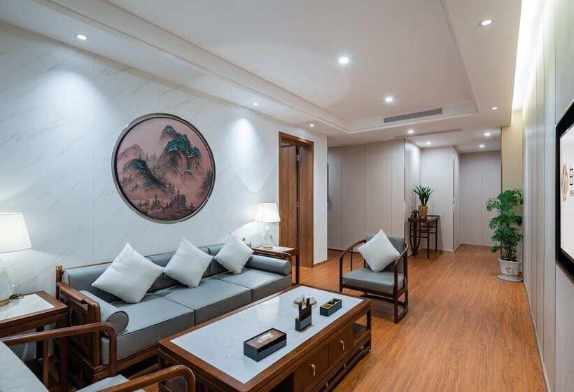 Hotel White Swan Guest House