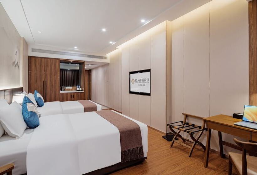 Hotel White Swan Guest House