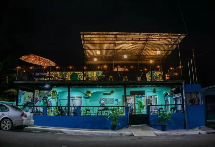 Argdivan Hostel
