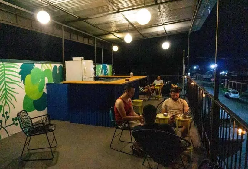 Argdivan Hostel