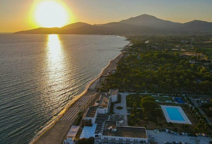 בית מלון כפרי Eleamare Resort