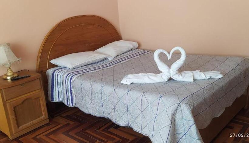 تختخواب و صبحانه Posada Del Sol