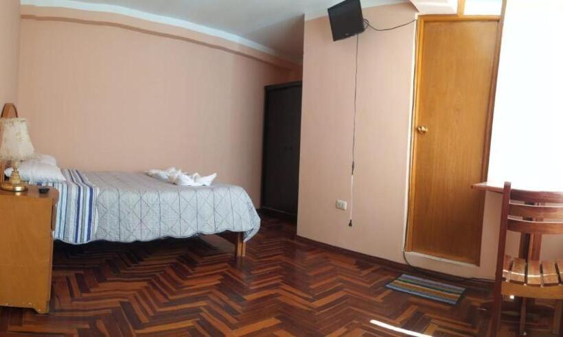 تختخواب و صبحانه Posada Del Sol