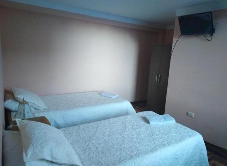 تختخواب و صبحانه Posada Del Sol