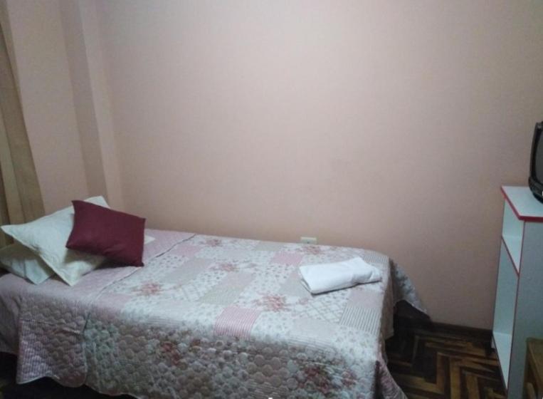 تختخواب و صبحانه Posada Del Sol