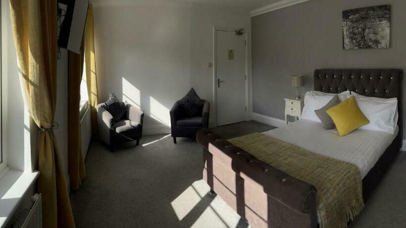 ホテル Boathouse Bar And Grill