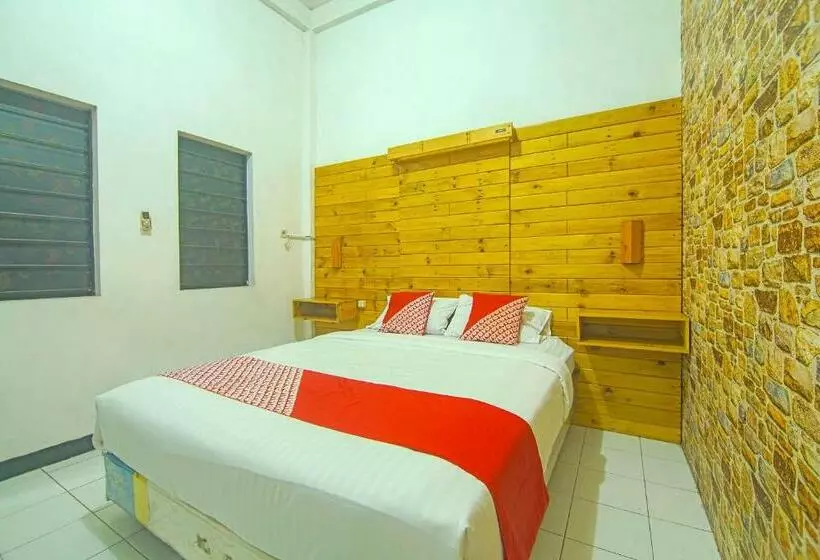 هتل Oyo 91730 De  Mande Homestay