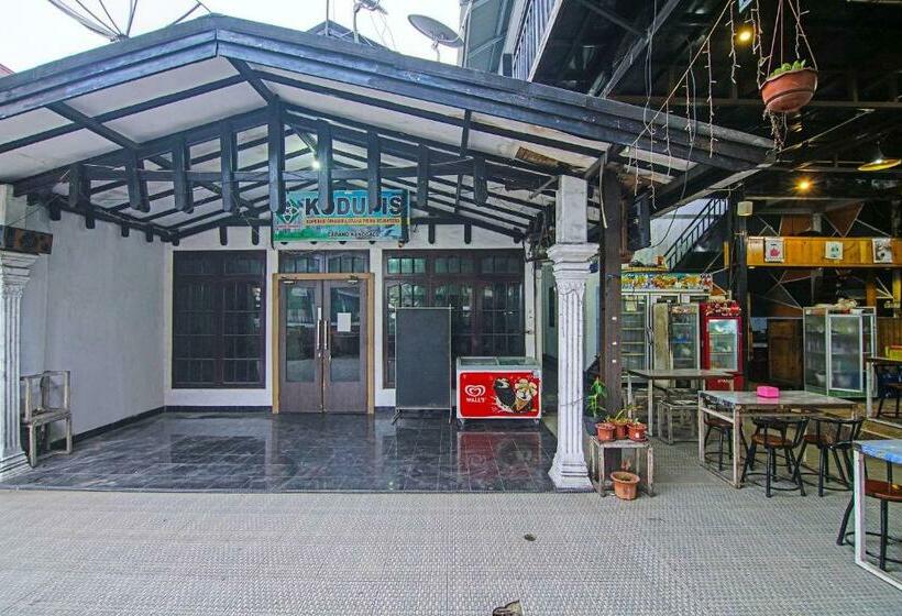 בית מלון כפרי Oyo 91730 De  Mande Homestay