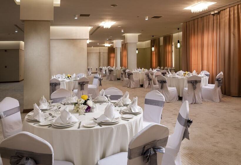 هتل Retaj Inn Al Wakrah