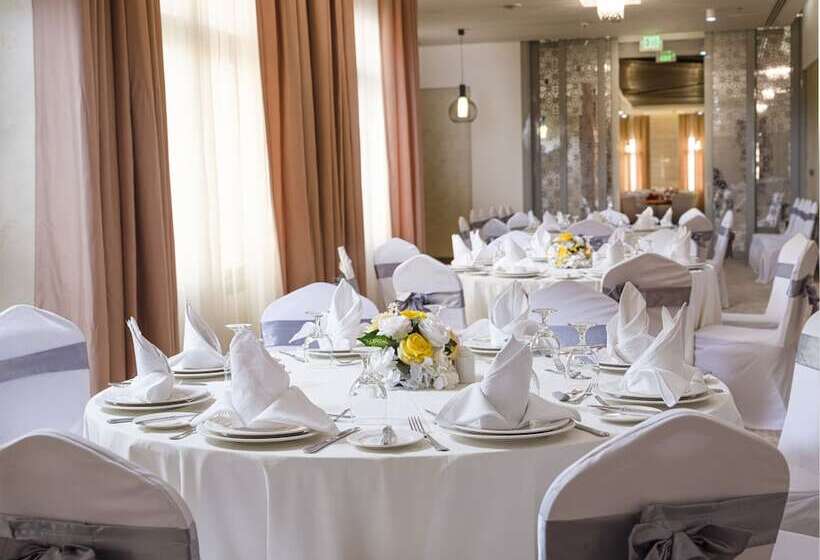 هتل Retaj Inn Al Wakrah