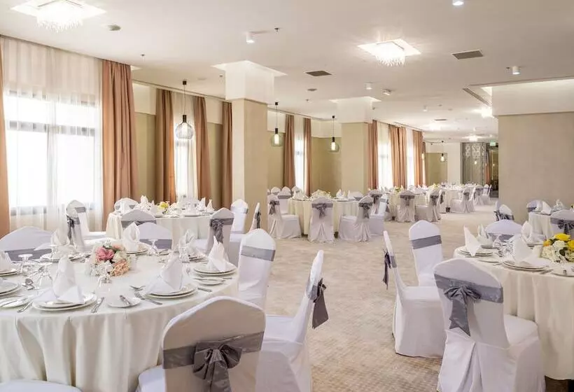 هتل Retaj Inn Al Wakrah