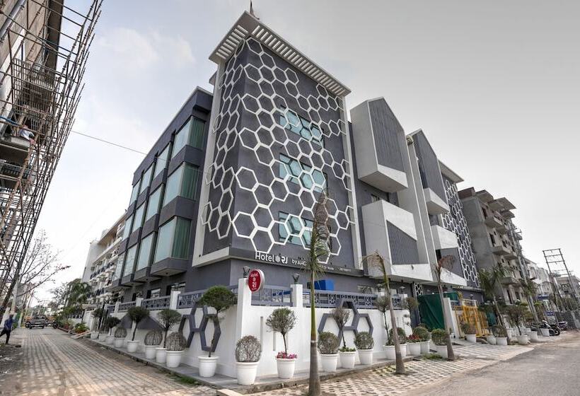 Hotel Rj Managed By Ahg