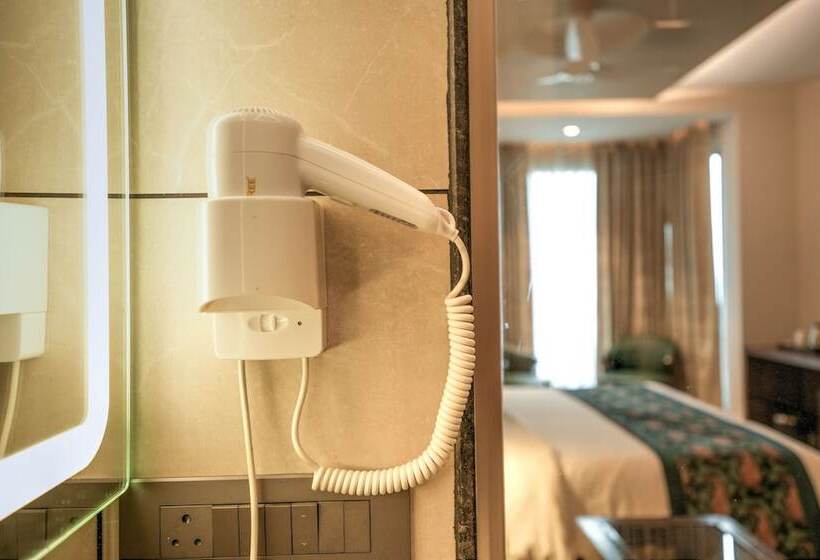 Hotel Rj Managed By Ahg