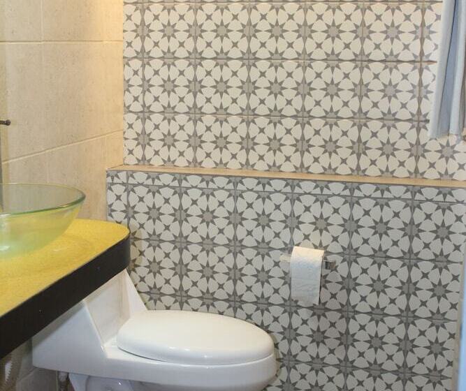 هتل Sonno Plaza Allende