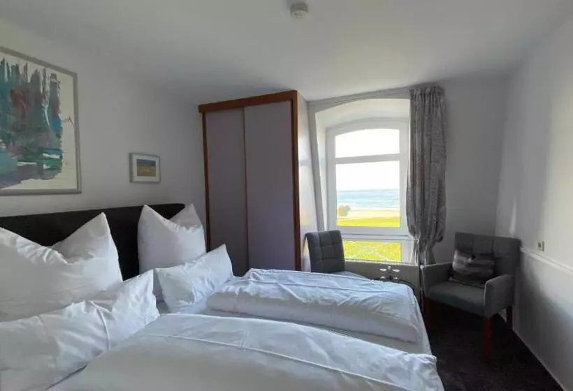 Hotelli Strandvilla An Der Kaiserwiese