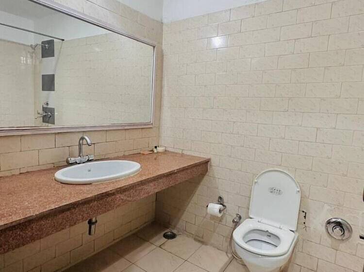 Отель The Morni Resort