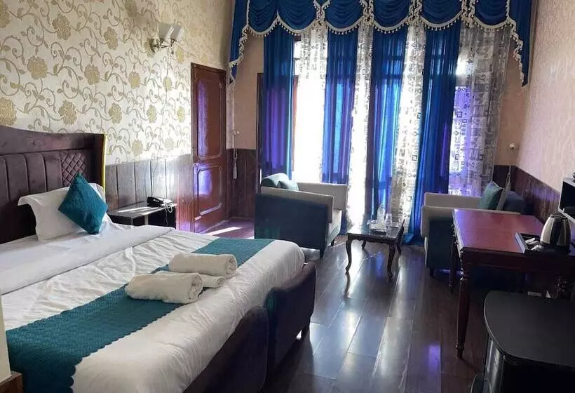 ホテル The Morni Resort