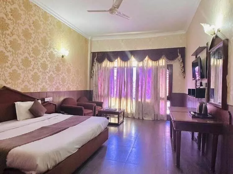 ホテル The Morni Resort