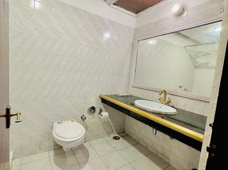 Отель The Morni Resort