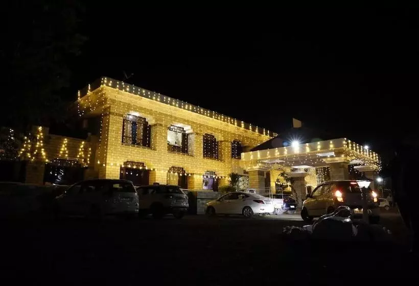 ホテル The Morni Resort