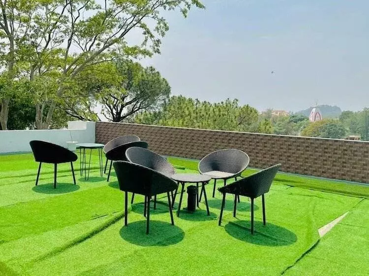 ホテル The Morni Resort