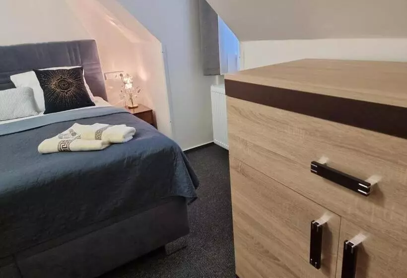 Majatalo Penzion U Skály