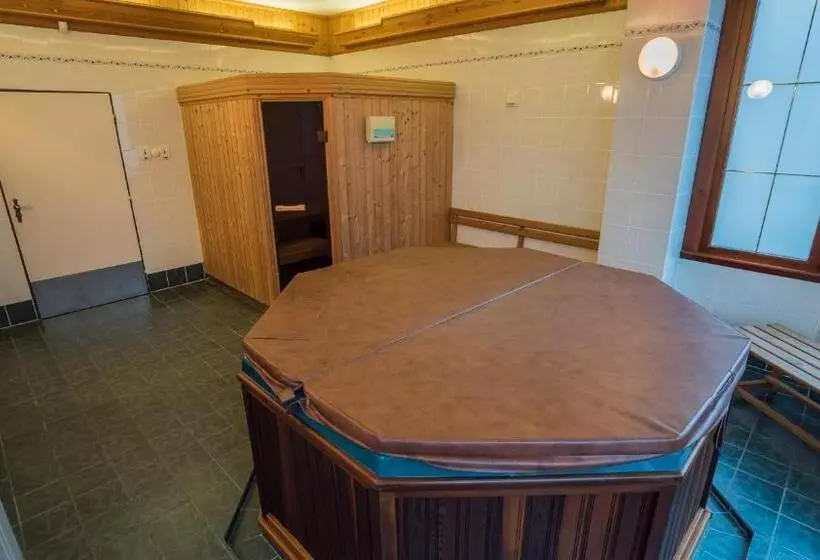 Majatalo Penzion U Skály