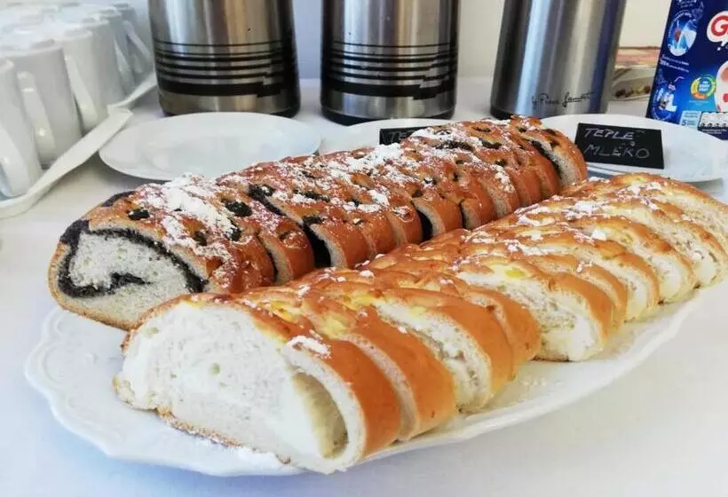 Majatalo Penzion U Skály