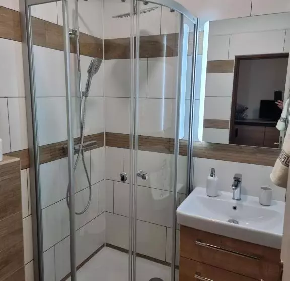 Majatalo Penzion U Skály