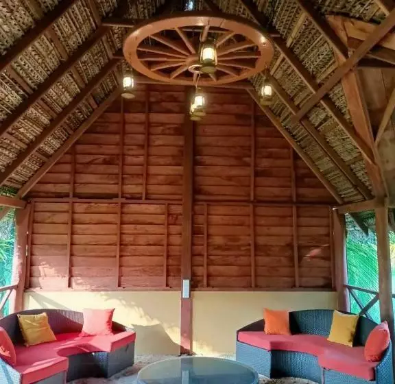 Majatalo The Tottam Beach Hotel Trincomalee